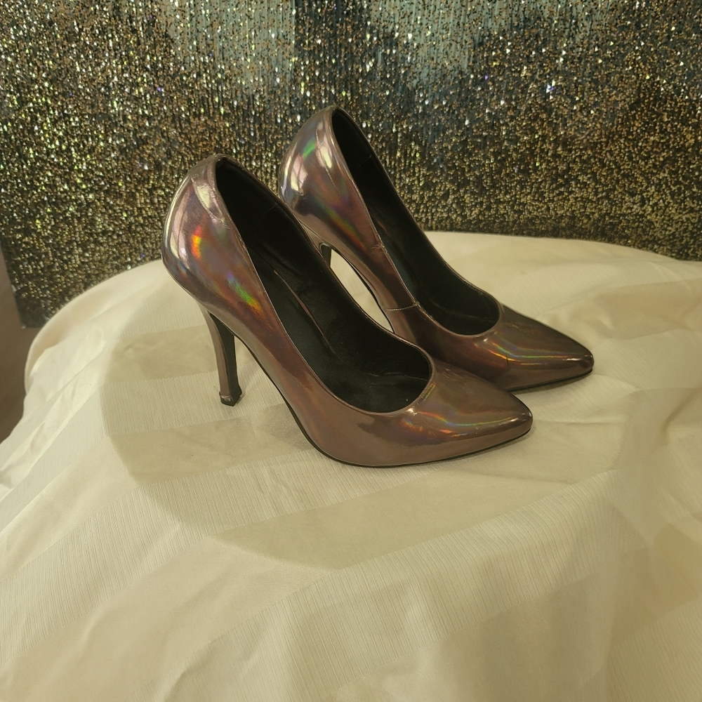 XXI iridescent heel sz 6